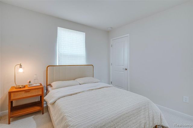 6037 Fieldstone Circle, South Lyon, MI 48178