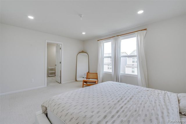 6037 Fieldstone Circle, South Lyon, MI 48178