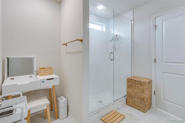 6037 Fieldstone Circle, South Lyon, MI 48178