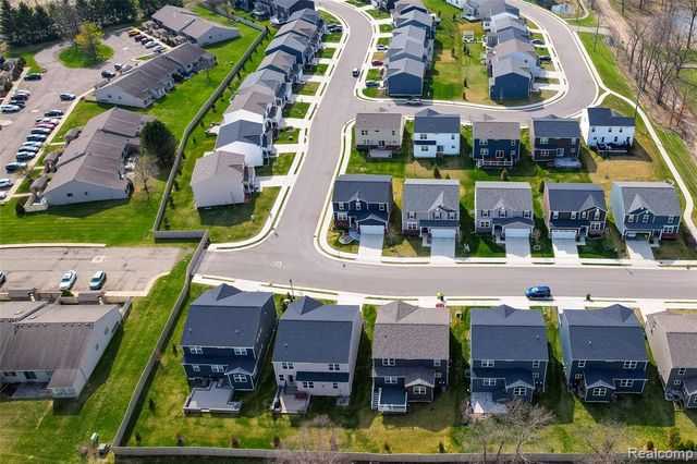 6037 Fieldstone Circle, South Lyon, MI 48178