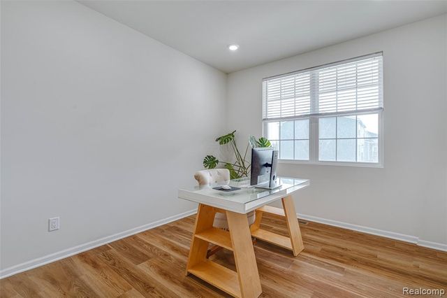 6037 Fieldstone Circle, South Lyon, MI 48178