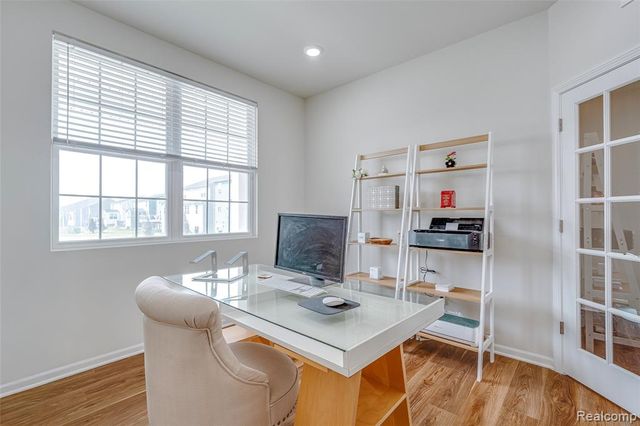 6037 Fieldstone Circle, South Lyon, MI 48178