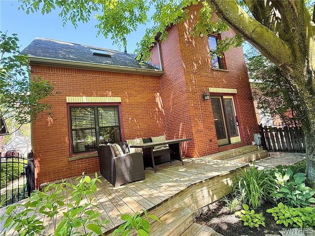 54 Cary Street, Buffalo, NY 14201