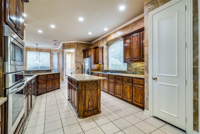 8344 Barber Oak Drive, Plano, TX 75025