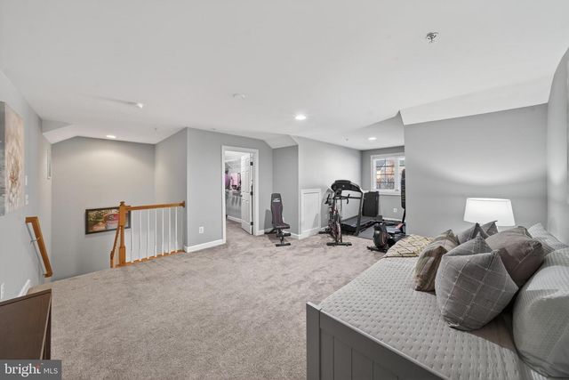 8015 SAMUEL WALLIS ST, Lorton, VA 22079