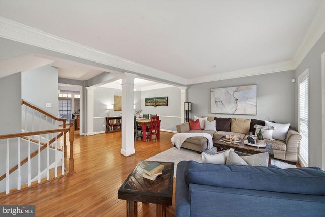 8015 SAMUEL WALLIS ST, Lorton, VA 22079