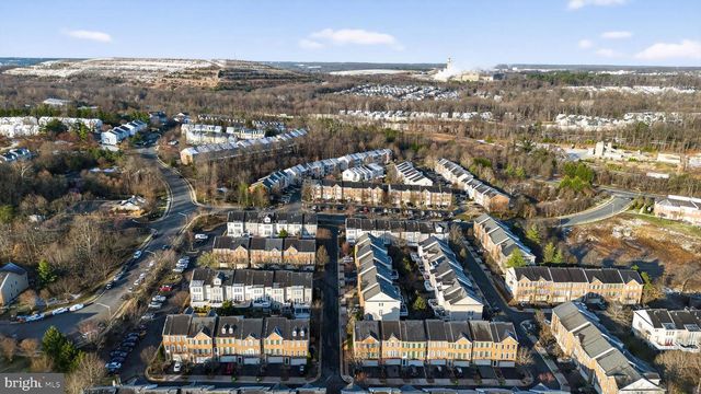 8015 SAMUEL WALLIS ST, Lorton, VA 22079