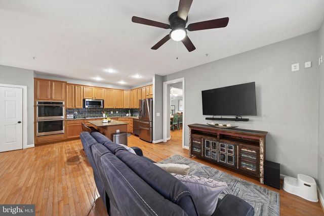 8015 SAMUEL WALLIS ST, Lorton, VA 22079