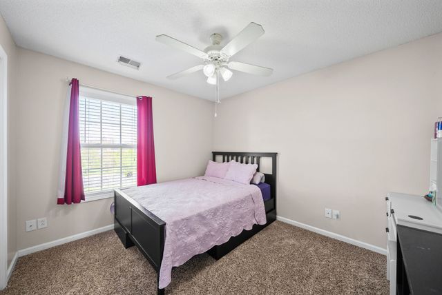 937 Commission Dr, Clarksville, TN 37042