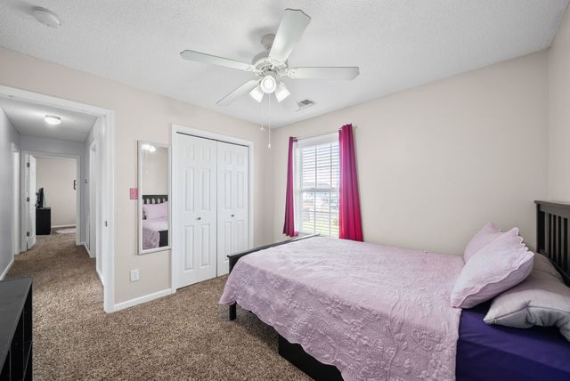 937 Commission Dr, Clarksville, TN 37042