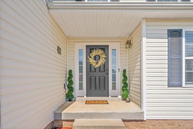 937 Commission Dr, Clarksville, TN 37042