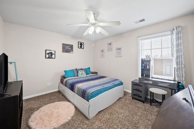 937 Commission Dr, Clarksville, TN 37042