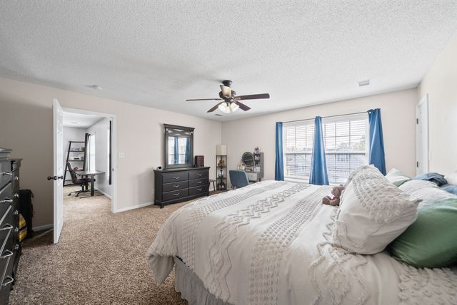 937 Commission Dr, Clarksville, TN 37042