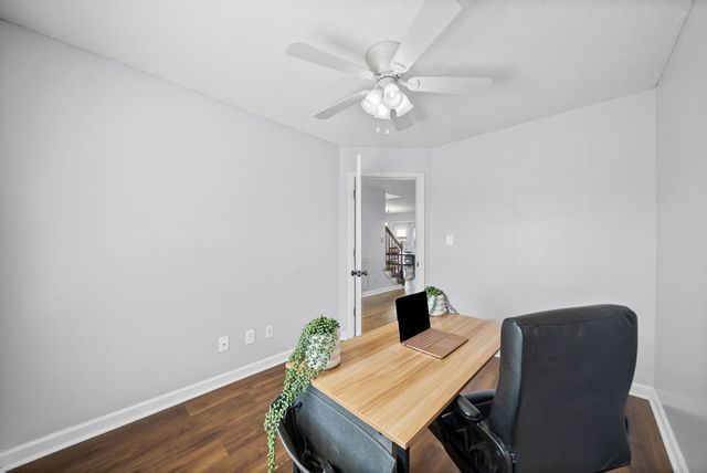 937 Commission Dr, Clarksville, TN 37042