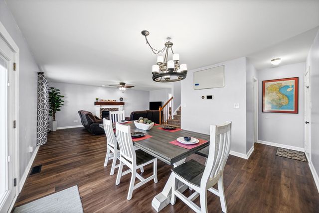 937 Commission Dr, Clarksville, TN 37042