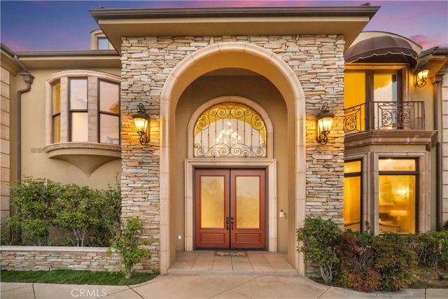 325 N Terrace View, Monrovia, CA 91016