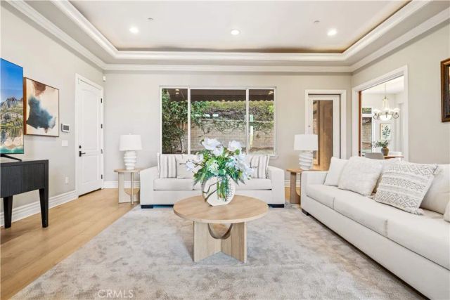325 N Terrace View, Monrovia, CA 91016