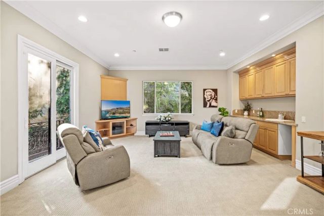 325 N Terrace View, Monrovia, CA 91016