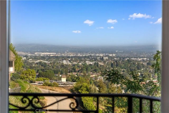 325 N Terrace View, Monrovia, CA 91016