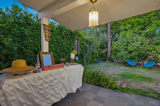 206 N Wilton Pl, Los Angeles, CA 90004
