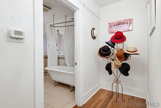 206 N Wilton Pl, Los Angeles, CA 90004