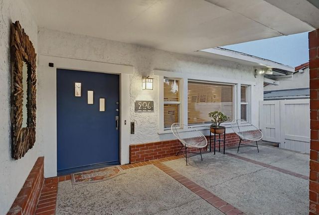 206 N Wilton Pl, Los Angeles, CA 90004