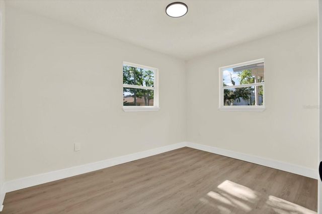 907 E RENFRO STREET, Plant City, FL 33563