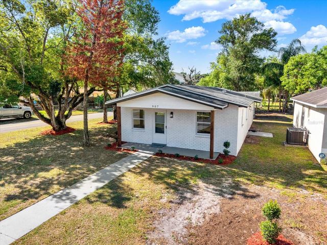 907 E RENFRO STREET, Plant City, FL 33563