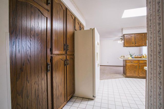 300 E MILLER STREET, Greenwood, WI 54437