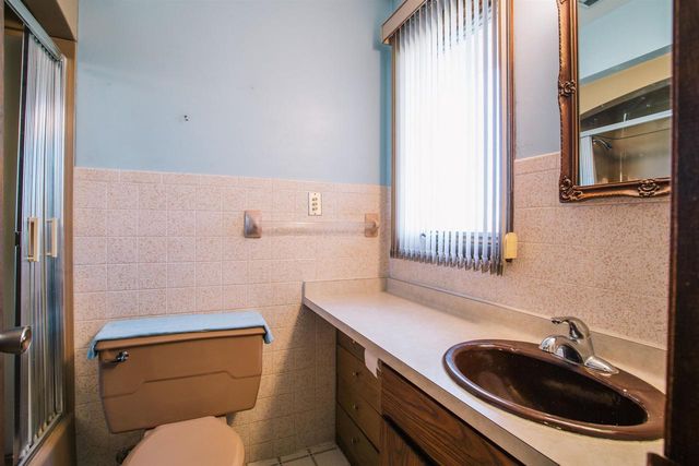 300 E MILLER STREET, Greenwood, WI 54437