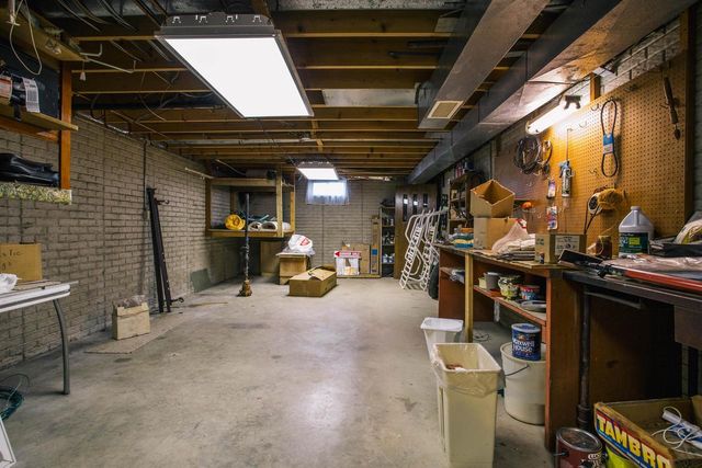 300 E MILLER STREET, Greenwood, WI 54437