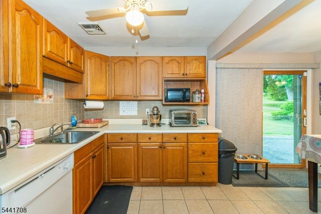 3 Belcher Ln, Wantage Twp., NJ 07461