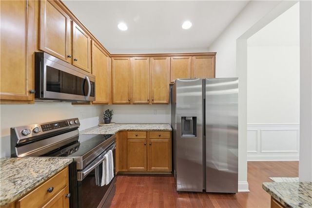 213 Stone Park Drive, Woodstock, GA 30188