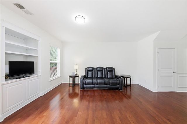 213 Stone Park Drive, Woodstock, GA 30188