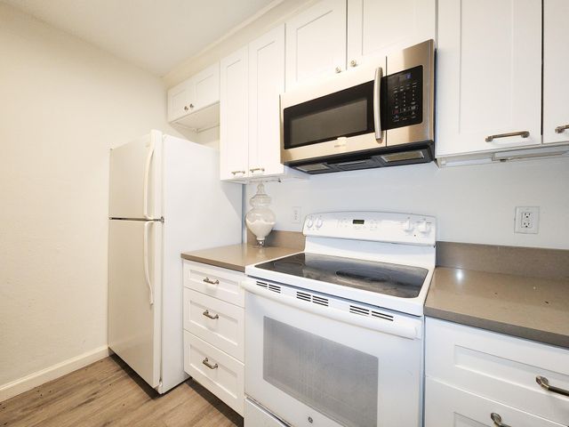 3900 Woodchase Drive 159, Houston, TX 77042