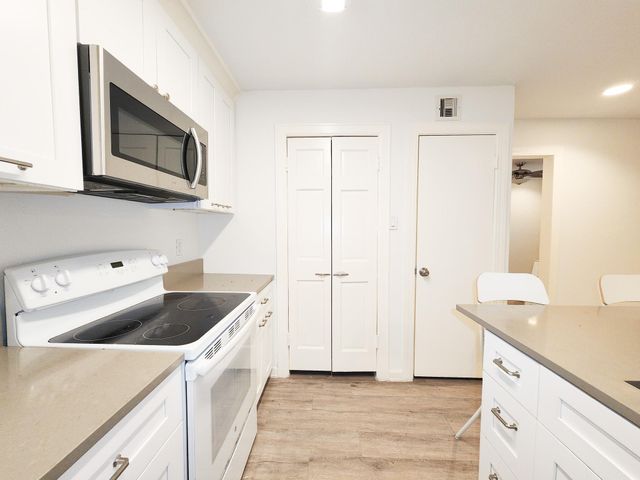 3900 Woodchase Drive 159, Houston, TX 77042