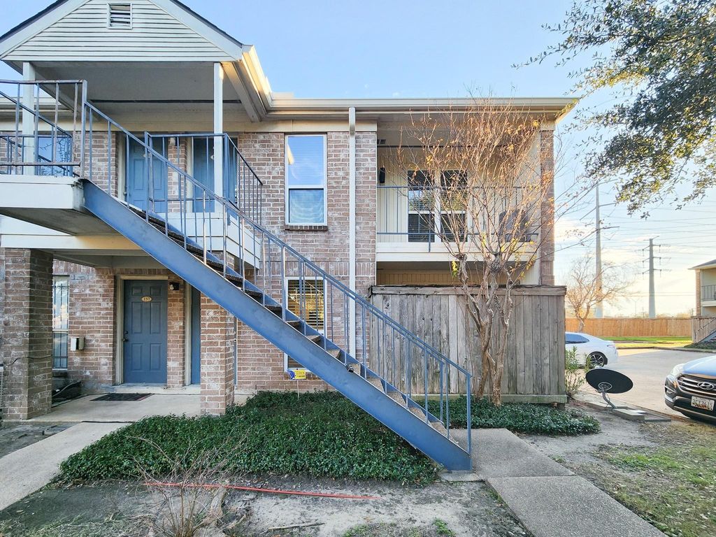 3900 Woodchase Drive 159, Houston, TX 77042