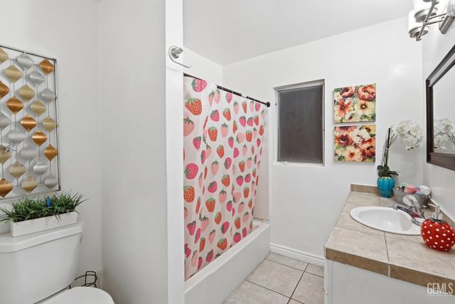 3424 Belle Terrace, Bakersfield, CA 93309