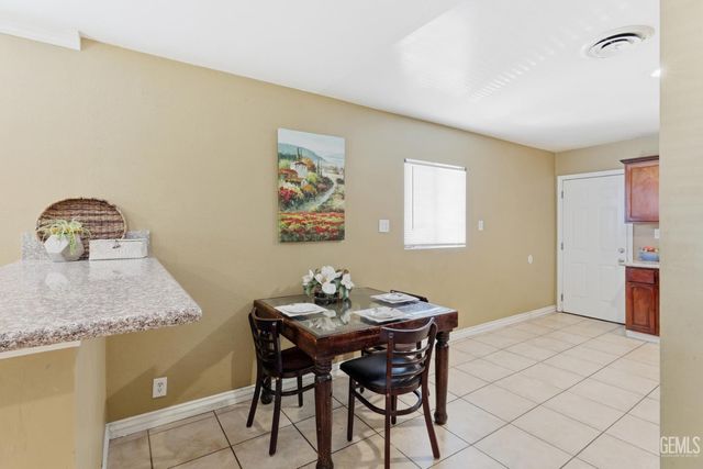 3424 Belle Terrace, Bakersfield, CA 93309