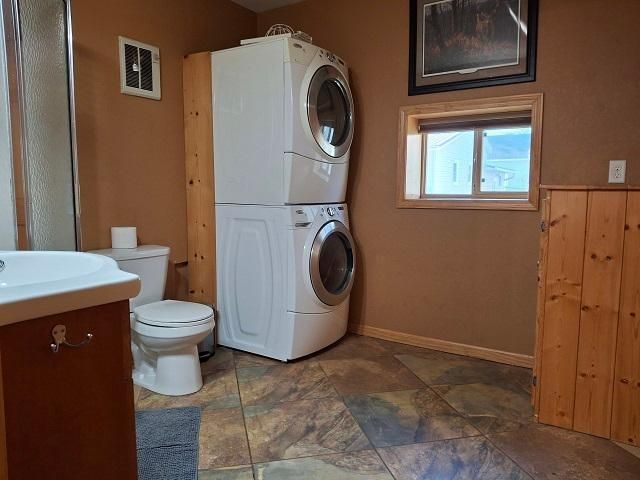 201 Norman Avenue S, Foley, MN 56329