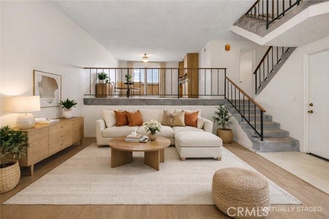 1719 Rogers Place 33H, Burbank, CA 91504