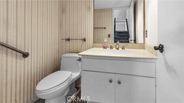 1719 Rogers Place 33H, Burbank, CA 91504