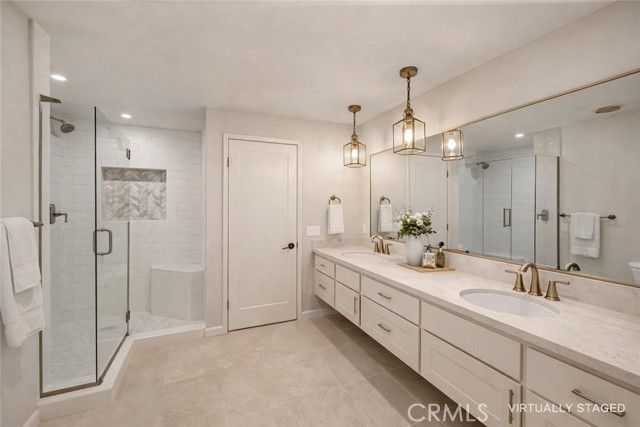 1719 Rogers Place 33H, Burbank, CA 91504