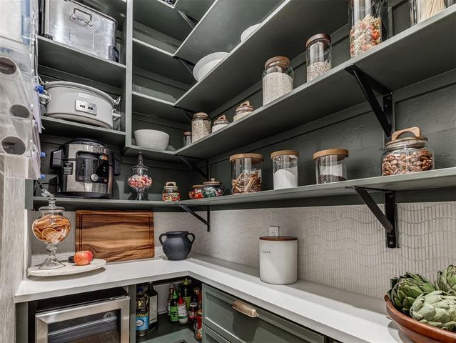 8909 SW 105th Street, Oklahoma City, OK 73173