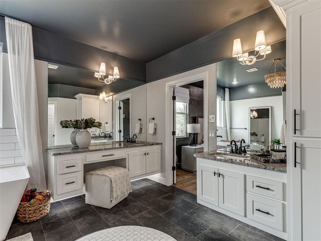 8909 SW 105th Street, Oklahoma City, OK 73173