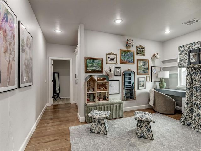 8909 SW 105th Street, Oklahoma City, OK 73173