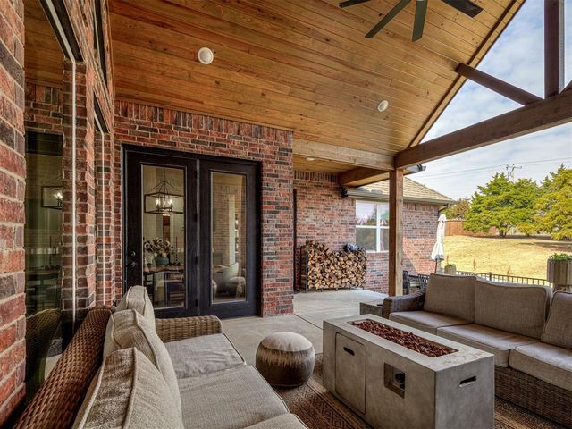 8909 SW 105th Street, Oklahoma City, OK 73173