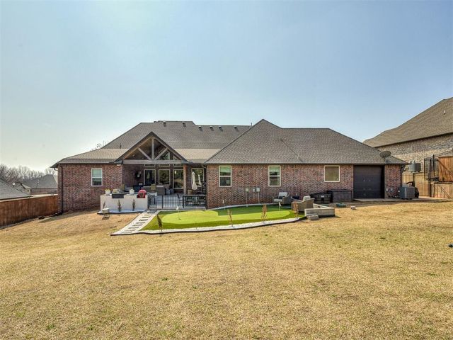 8909 SW 105th Street, Oklahoma City, OK 73173