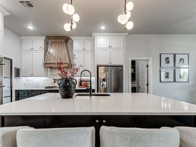 8909 SW 105th Street, Oklahoma City, OK 73173