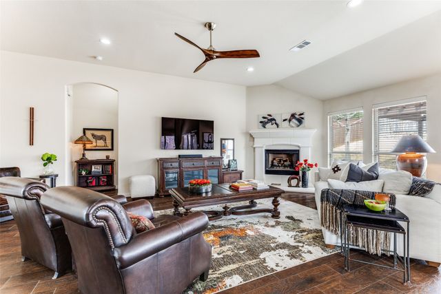 11900 Joplin Lane, Fort Worth, TX 76108